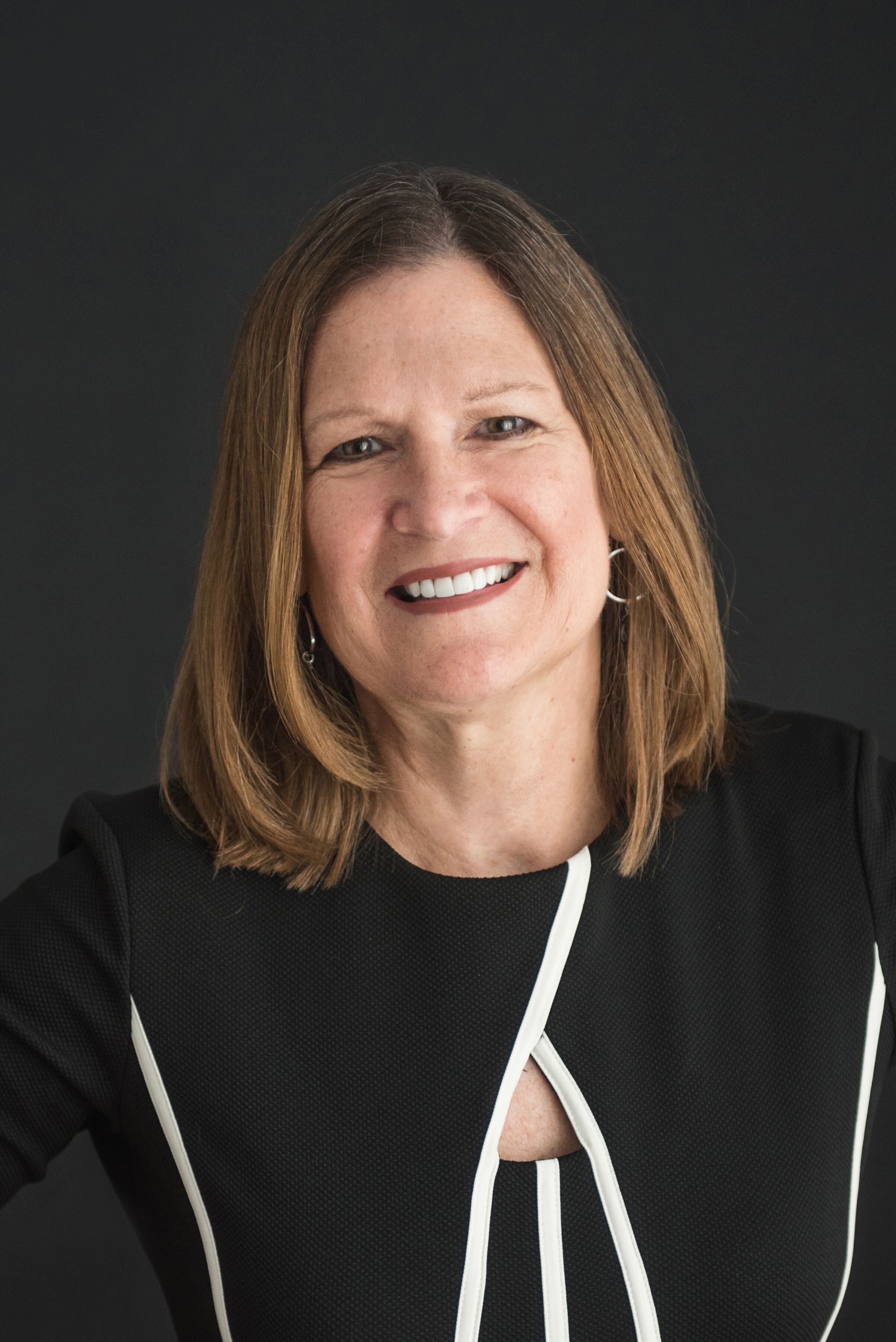 yvonne evers headshot